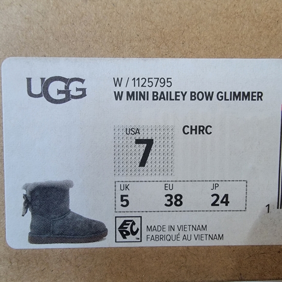 Ugg, size 7, mini Bailey Bow glimmer - Picture 3 of 4